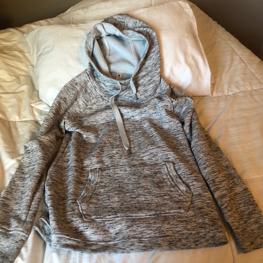 90 degrees sweatshirt
